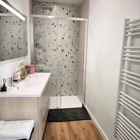 Prestige Coeur De شقة